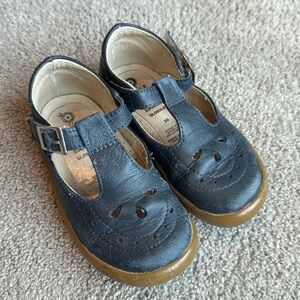 Old soles size 26 straps